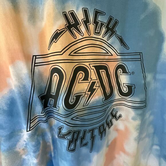 Lane Bryant | Size 18/20 Classic Short Sleeve Crew Neck AC/DC Graphic Tee - Picture 5 of 10